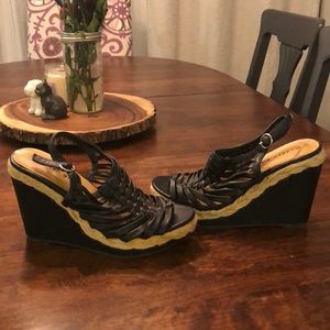 Madden Girl Black wedges